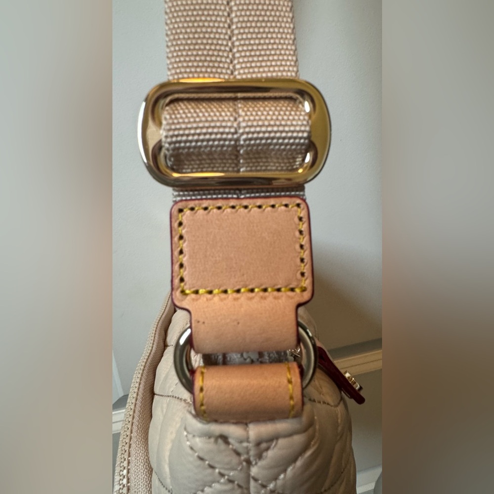MZ Wallace Metro Scout Deluxe Quilted Nylon Crossbody in Buff EUC - Picture 10 of 11